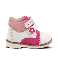 NIÑA GRACE