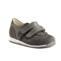 Hero Image for Beary Will orthotics friendly sneakers
